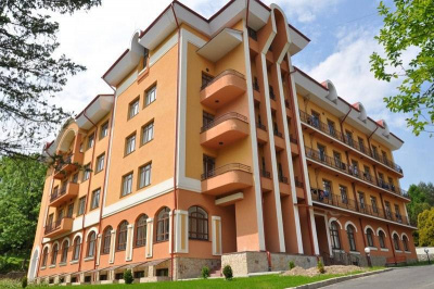 Truskawiec Sanatoria Hotele Pensjonaty galeria